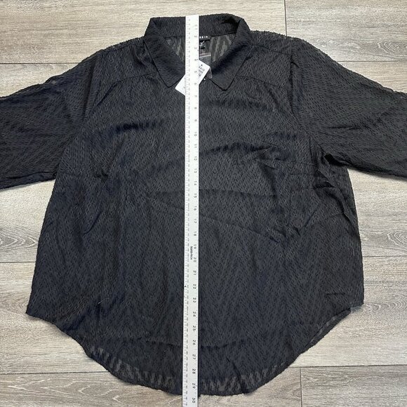 Nwt Women Torrid Deep Black Sheer Madison Clip Dot Zig Zag Button Top Size 1x - Picture 5 of 5